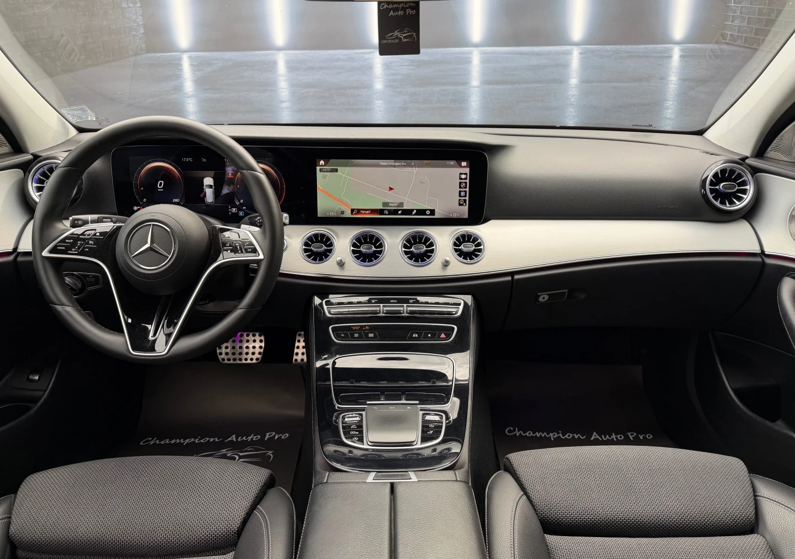 Mercedes-Benz E 220 AMG Packet , снимка 9 - Автомобили и джипове - 56172603