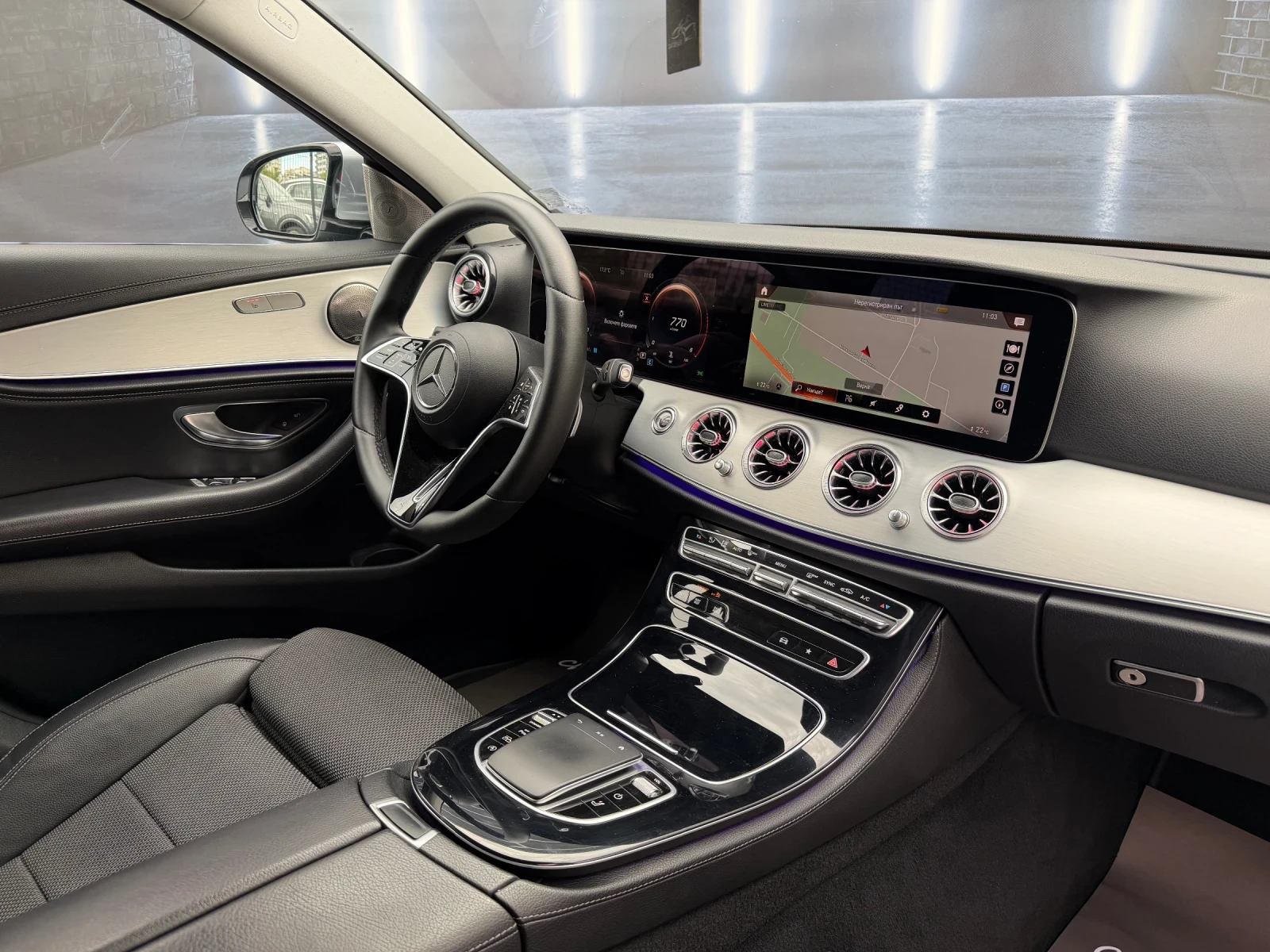 Mercedes-Benz E 220 AMG Packet , снимка 12 - Автомобили и джипове - 56172603