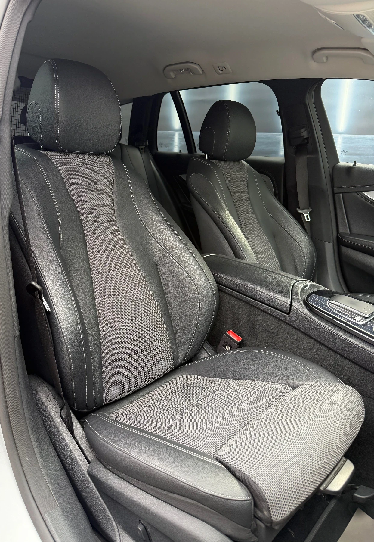Mercedes-Benz E 220 AMG Packet , снимка 13 - Автомобили и джипове - 56172603