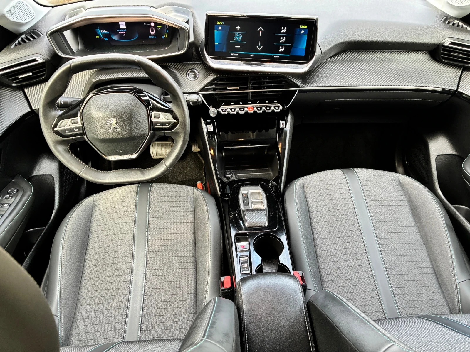 Peugeot 208 E-208, снимка 13 - Автомобили и джипове - 56451199
