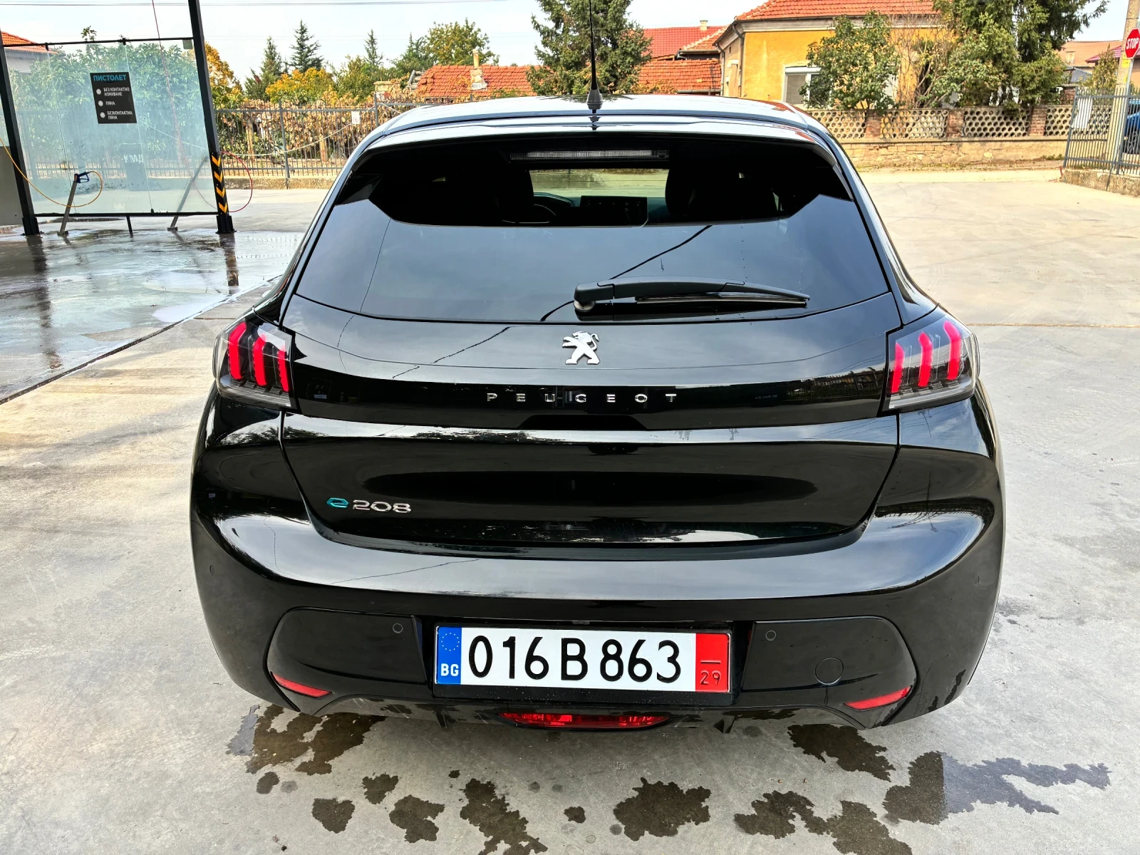 Peugeot 208 E-208, снимка 6 - Автомобили и джипове - 56451199