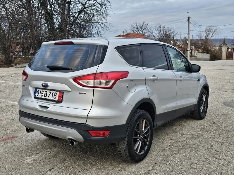 Ford Kuga 98300km !!! Пълна сервизна история Форд!!!, снимка 4 - Автомобили и джипове - 48804428