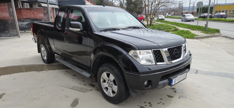 Nissan Navara, снимка 3 - Автомобили и джипове - 49523547