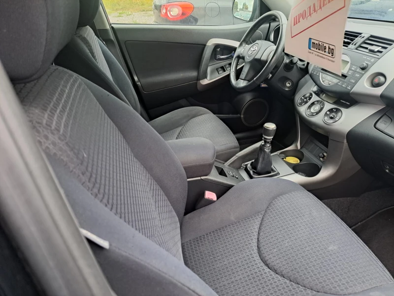 Toyota Rav4 2.2 D4D 4X4, снимка 3 - Автомобили и джипове - 52042044