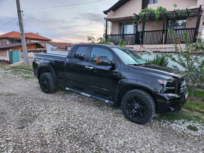 Toyota Tundra, снимка 8 - Автомобили и джипове - 53328371