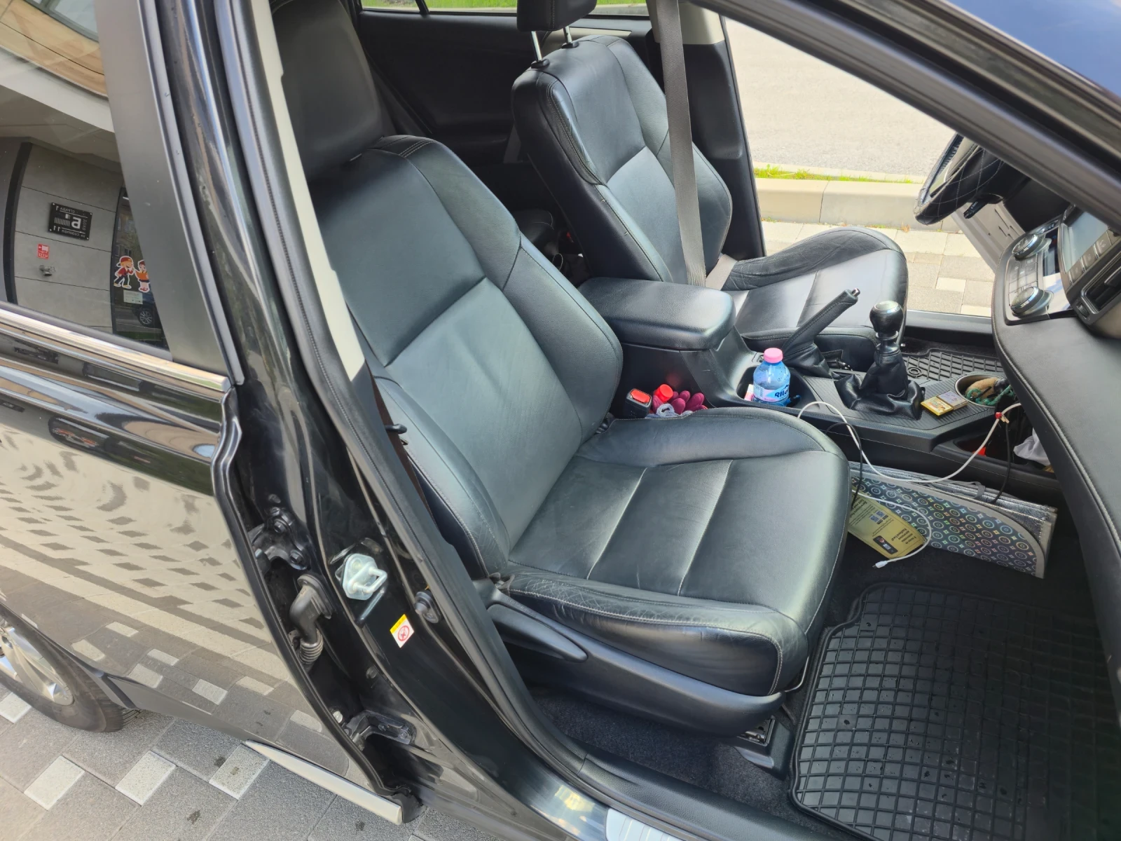 Toyota Rav4 2.2D 150�.�. 4X4 LUXURY 1�� ���������� | Mobile.bg � ����������� 16
