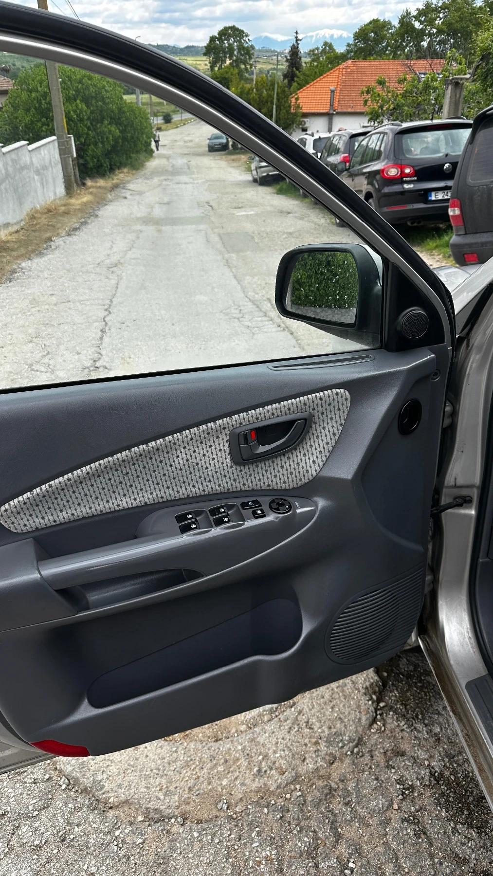 Hyundai Tucson 2.0i + Газ, снимка 7 - Автомобили и джипове - 54396724