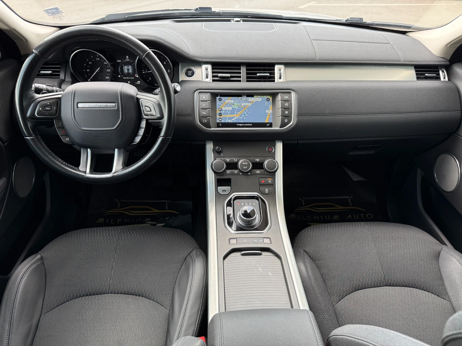 Land Rover Range Rover Evoque 6 МЕСЕЦА ГАРАНЦИЯ/2.0D 150к.с 4х4 Facelift/Камера, снимка 11 - Автомобили и джипове - 54916358