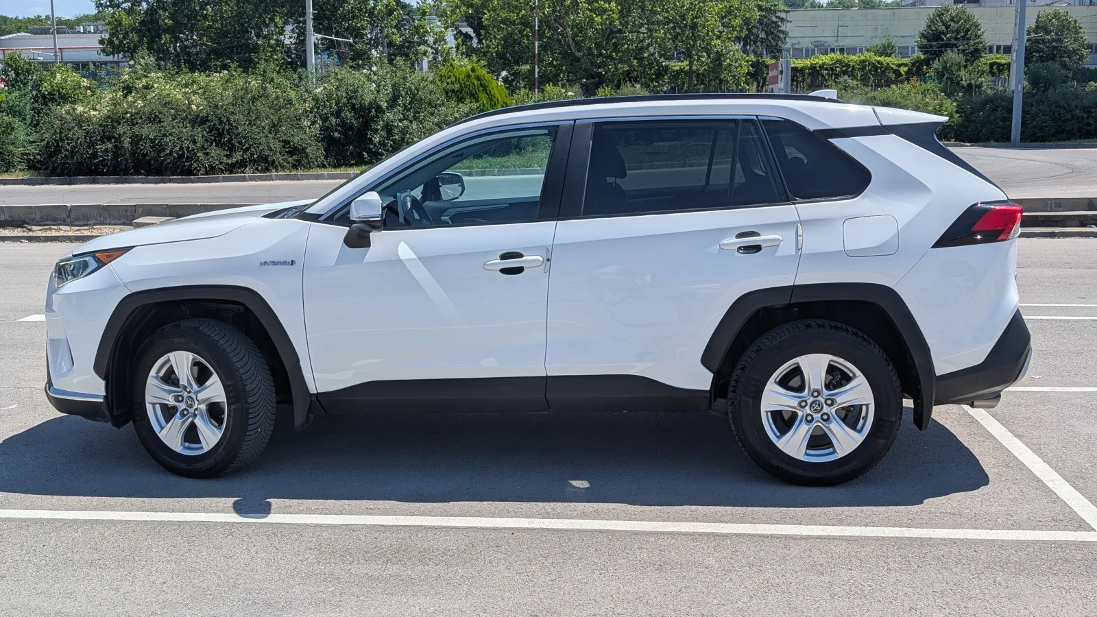 Toyota Rav4 AWD, XLE, DashCam, Android/CarPlay, Hybrid, снимка 5 - Автомобили и джипове - 55162127