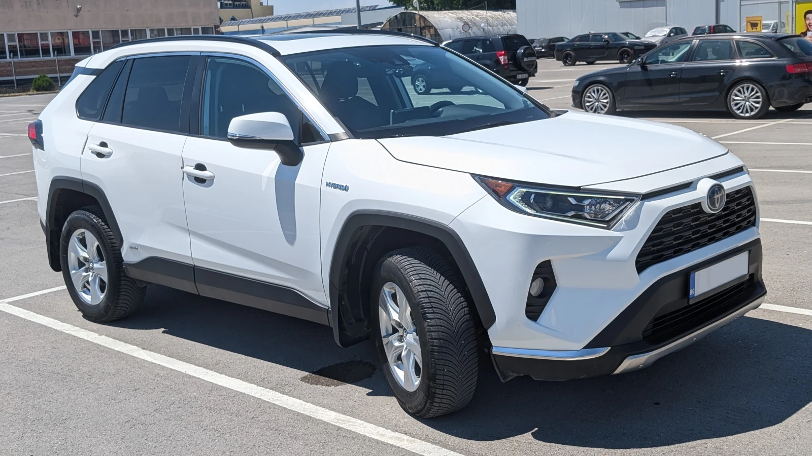 Toyota Rav4 AWD, XLE, DashCam, Android/CarPlay, Hybrid, снимка 8 - Автомобили и джипове - 55162127