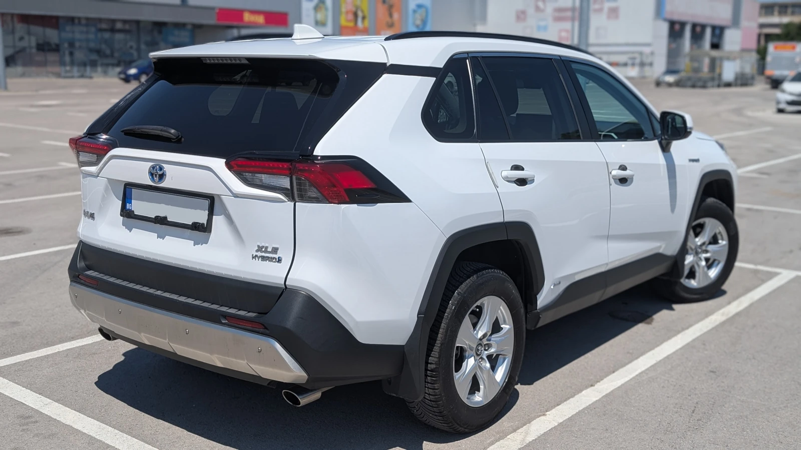 Toyota Rav4 AWD, XLE, DashCam, Android/CarPlay, Hybrid, снимка 3 - Автомобили и джипове - 55162127