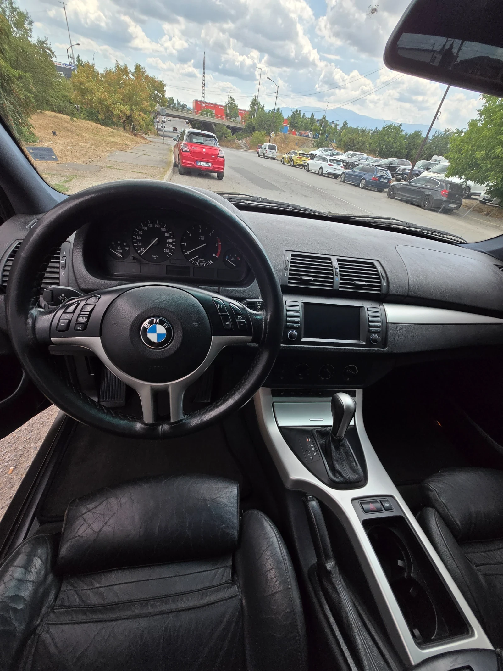BMW X5 Обслужен, Всичко платено!!!, снимка 6 - Автомобили и джипове - 55664229