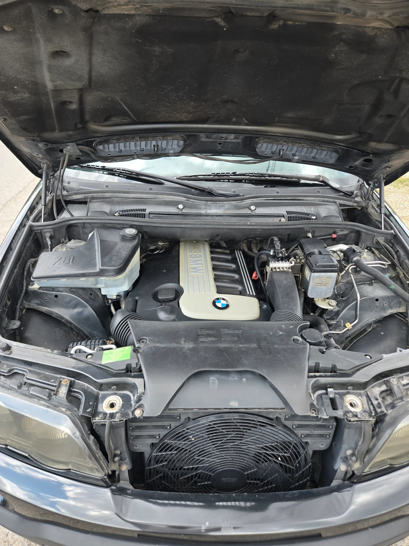 BMW X5 Обслужен, Всичко платено!!!, снимка 9 - Автомобили и джипове - 55664229