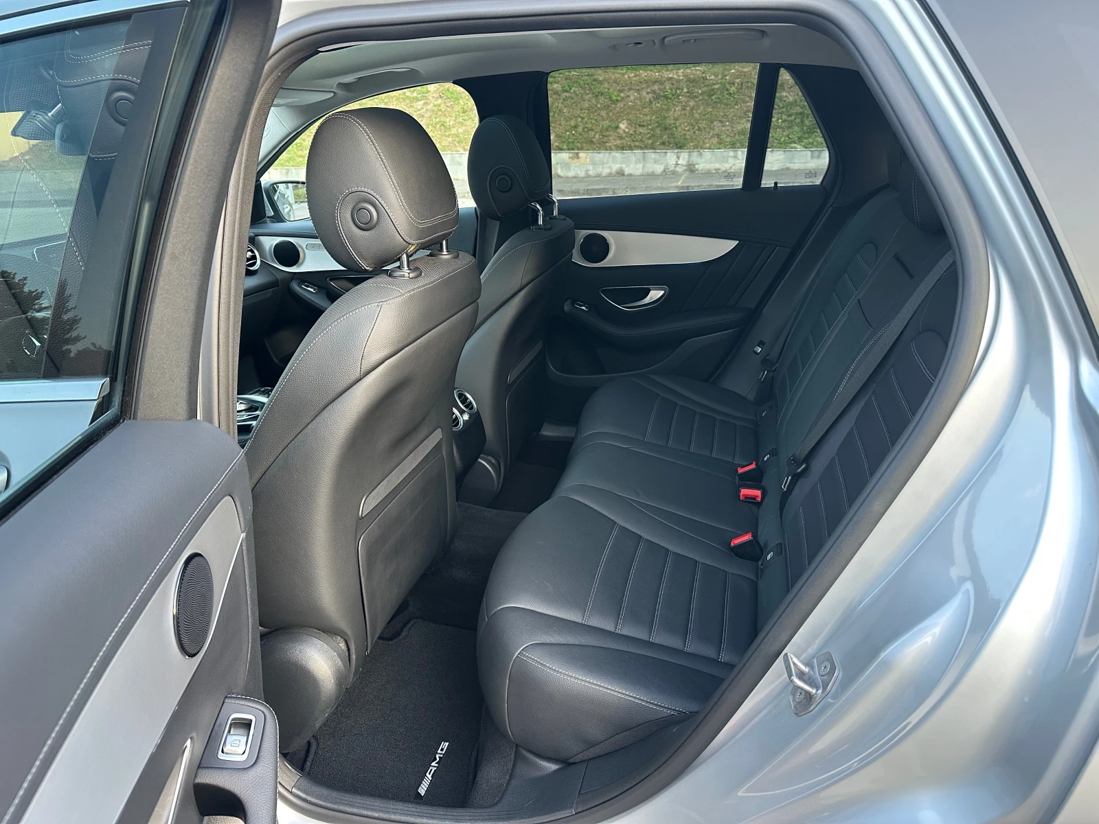 Mercedes-Benz GLC 350 d 4MATIC AMG, снимка 11 - Автомобили и джипове - 55723109
