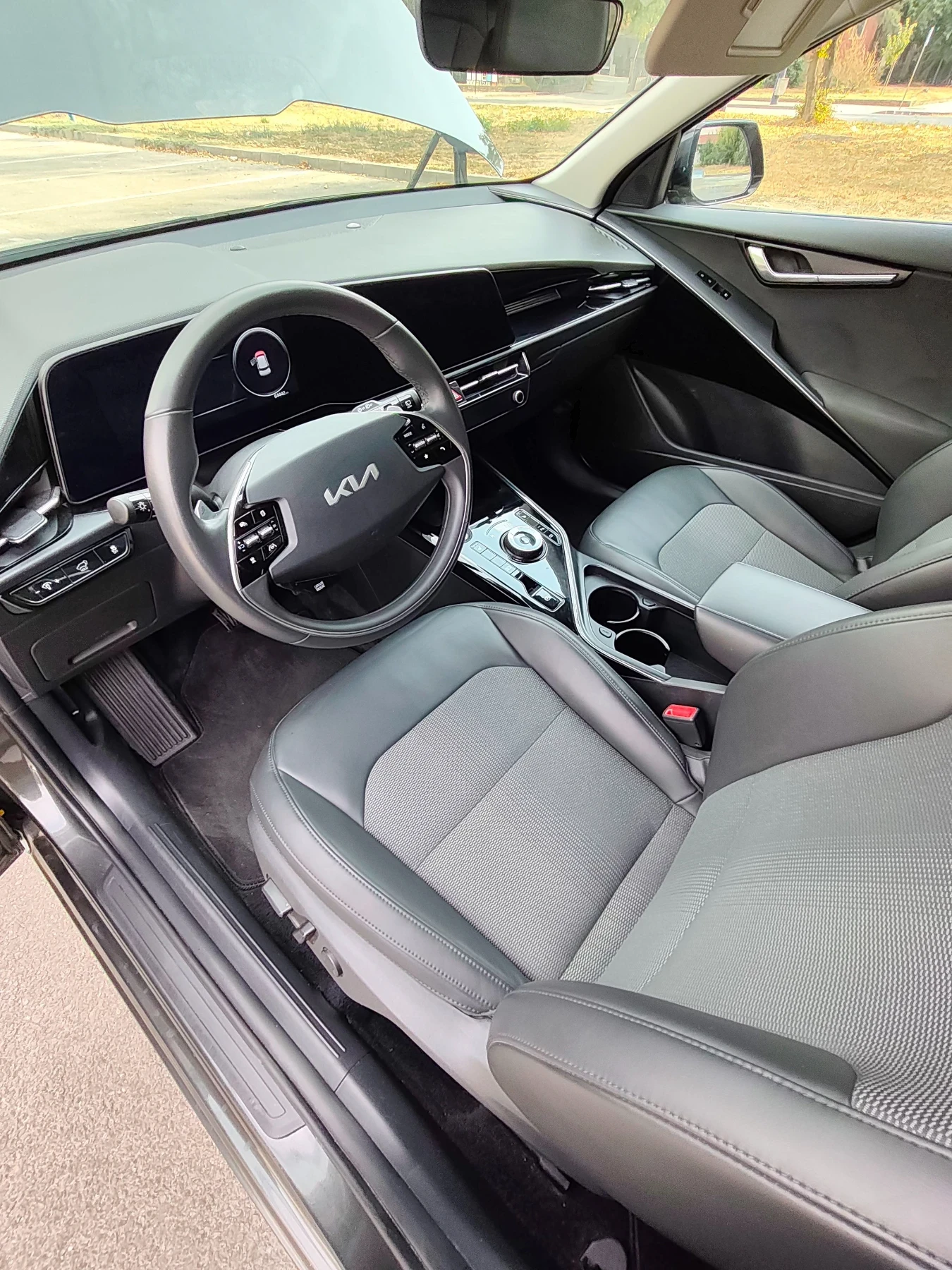 Kia Niro 64, 8 kw , снимка 12 - Автомобили и джипове - 56042785