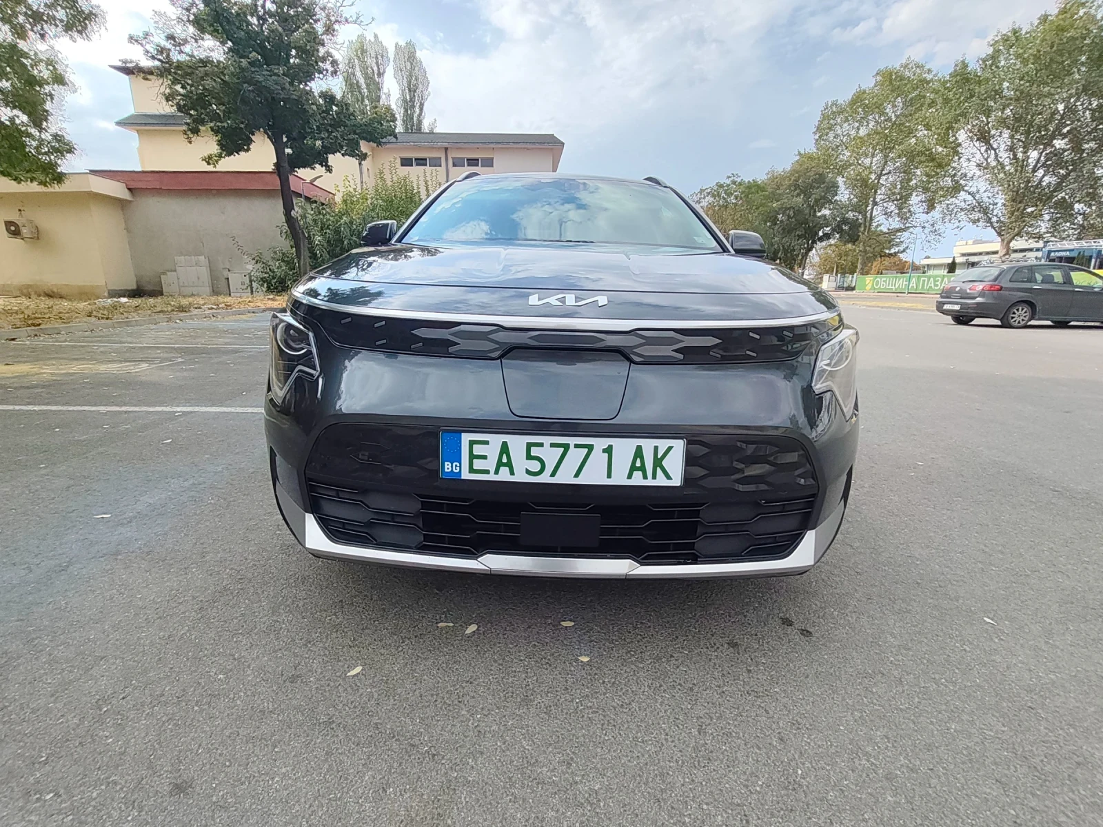 Kia Niro 64, 8 kw , снимка 2 - Автомобили и джипове - 56042785