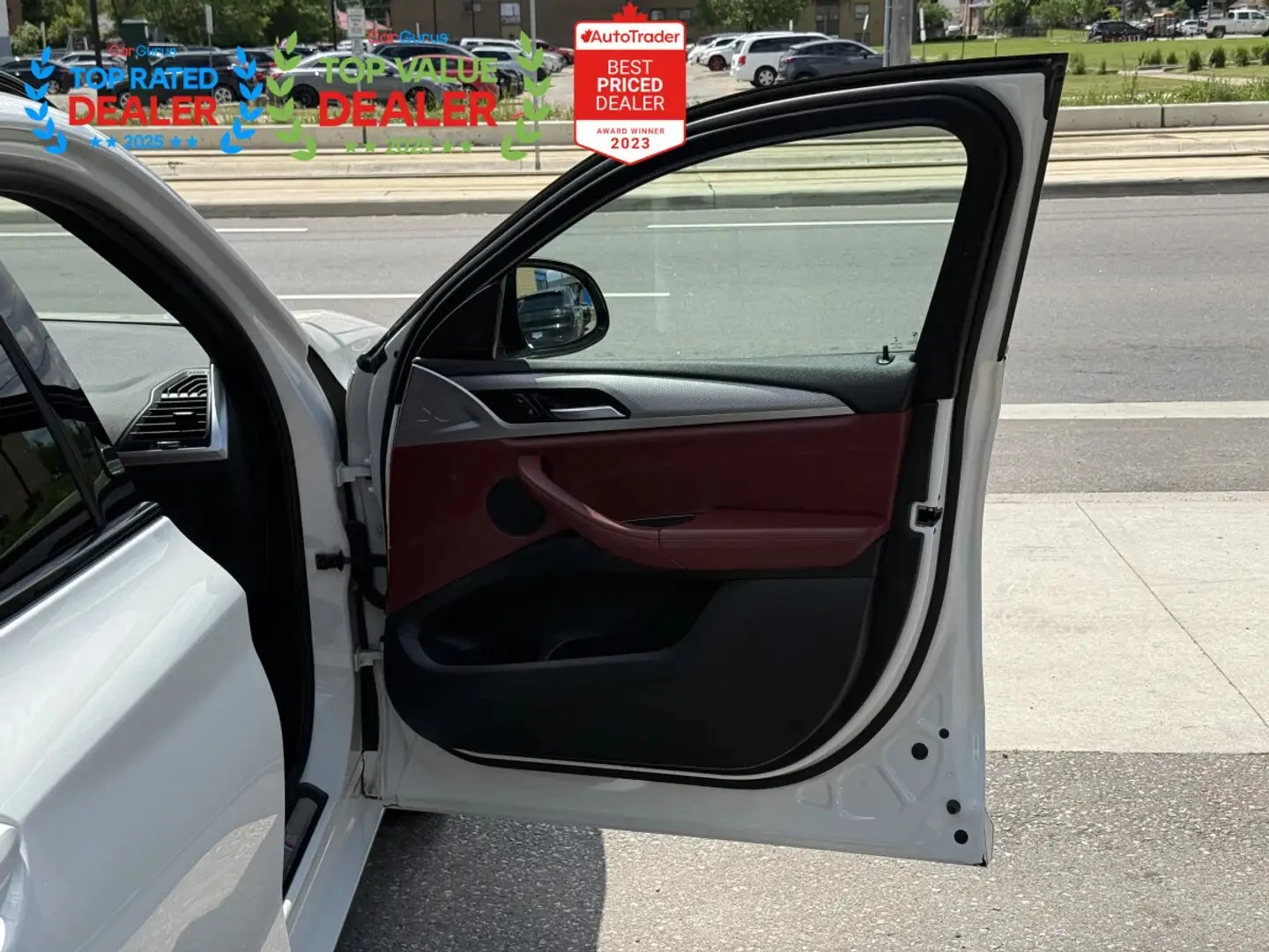 BMW X4 XDRIVE30I M PACK| HUD| ПАНО| ЧЕРВЕН САЛОН, снимка 17 - Автомобили и джипове - 56076156