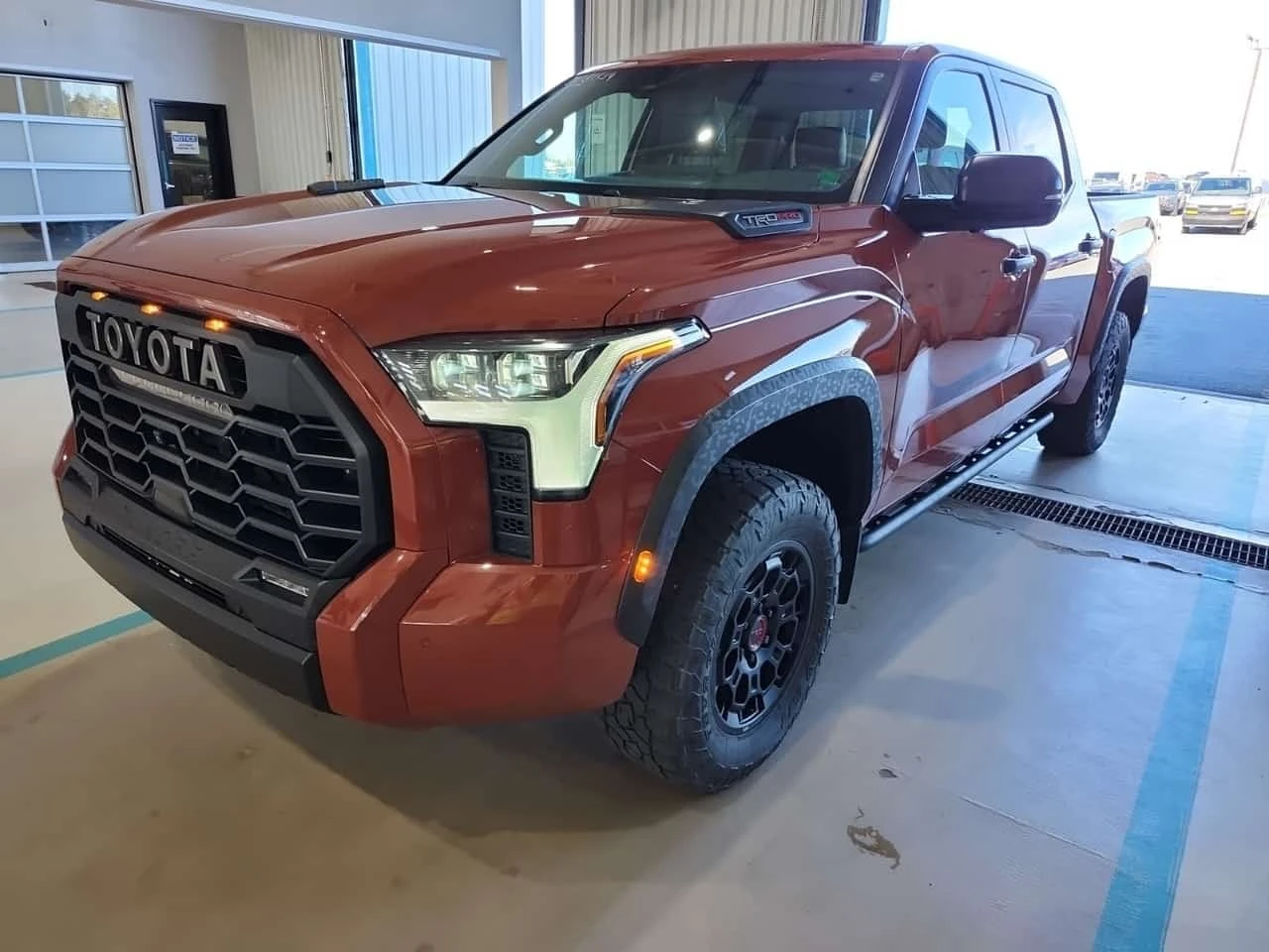 Toyota Tundra * 4x4 Crewmax Limited Hybrid Crew Cab Short Bed  | Mobile.bg � ����������� 15