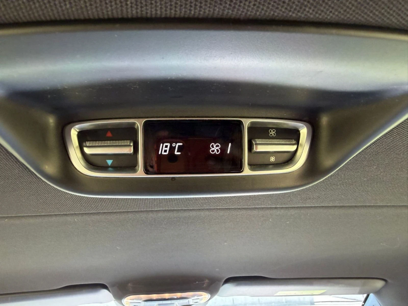 Mercedes-Benz V 250, снимка 15 - Бусове и автобуси - 53974018