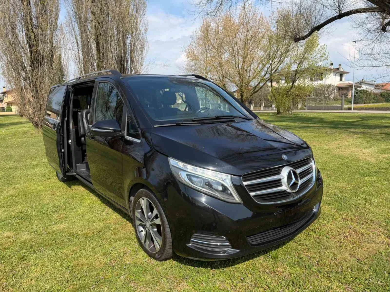 Mercedes-Benz V 250, снимка 4 - Бусове и автобуси - 53974018