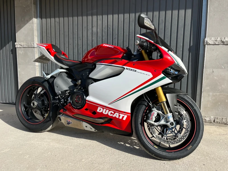 Ducati 1199 Tricolore, снимка 1 - Мотоциклети и мототехника - 49538831