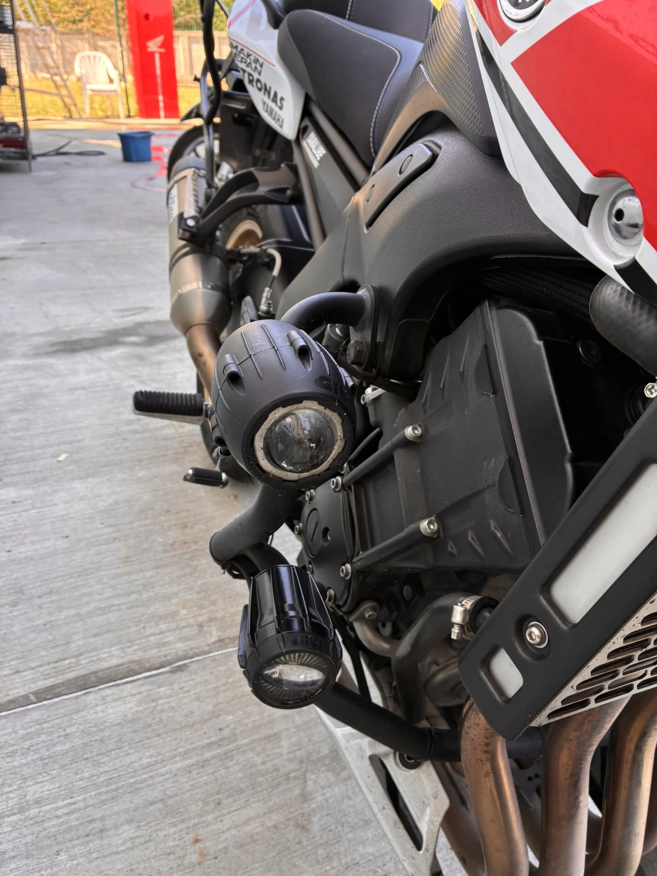 Yamaha Fz 800, снимка 5 - Мотоциклети и мототехника - 55476399