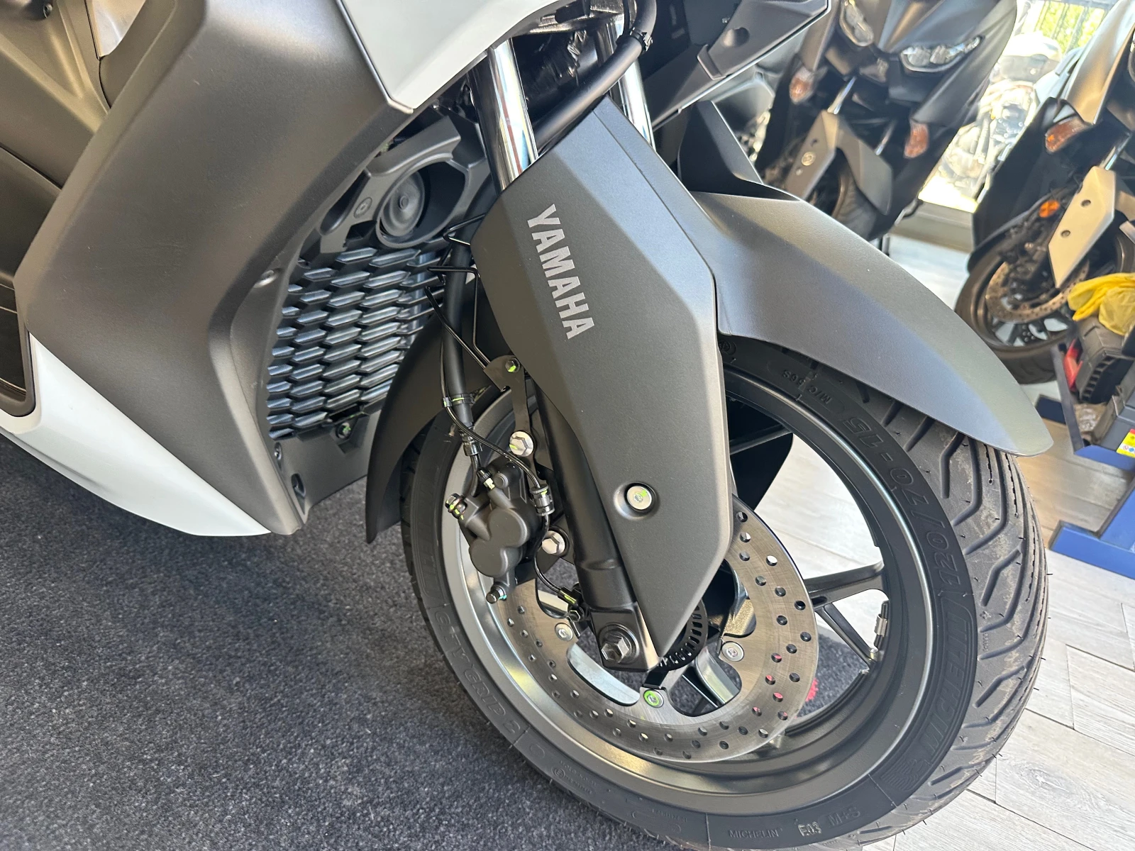 Yamaha X-max 300 Tech Max 2026г. , снимка 7 - Мотоциклети и мототехника - 55539071