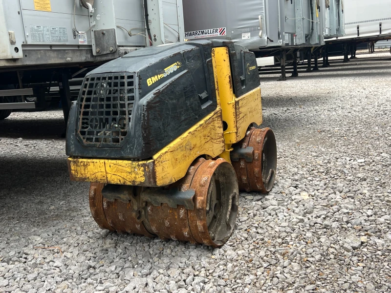 Валяк BOMAG BMP 8500, 1600kg, дистанционно
