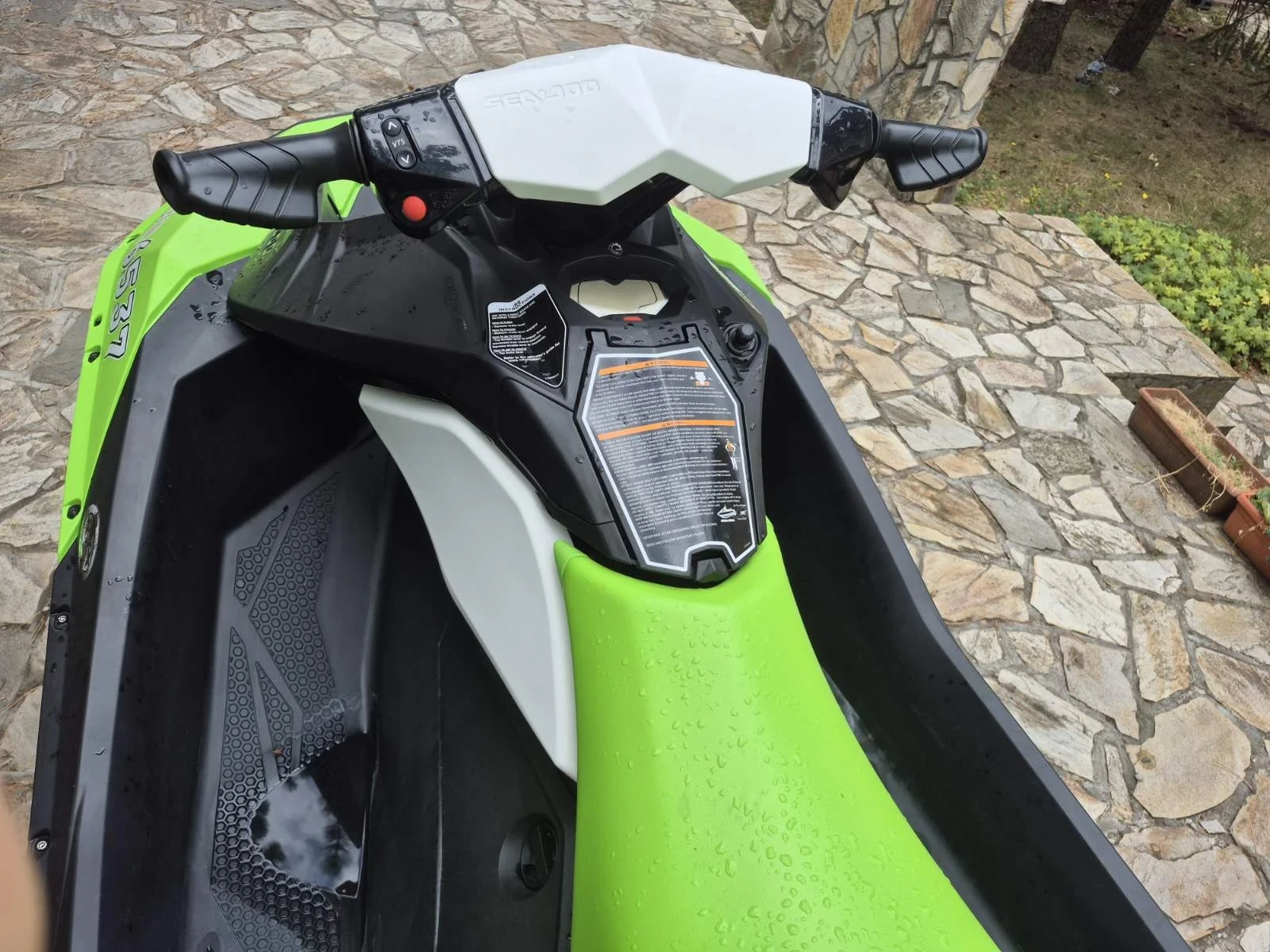 Джет Bombardier Sea Doo Sea-Doo Spark Trixx 2017 | 61 моточаса | Перфектно, снимка 4 - Воден транспорт - 54725887