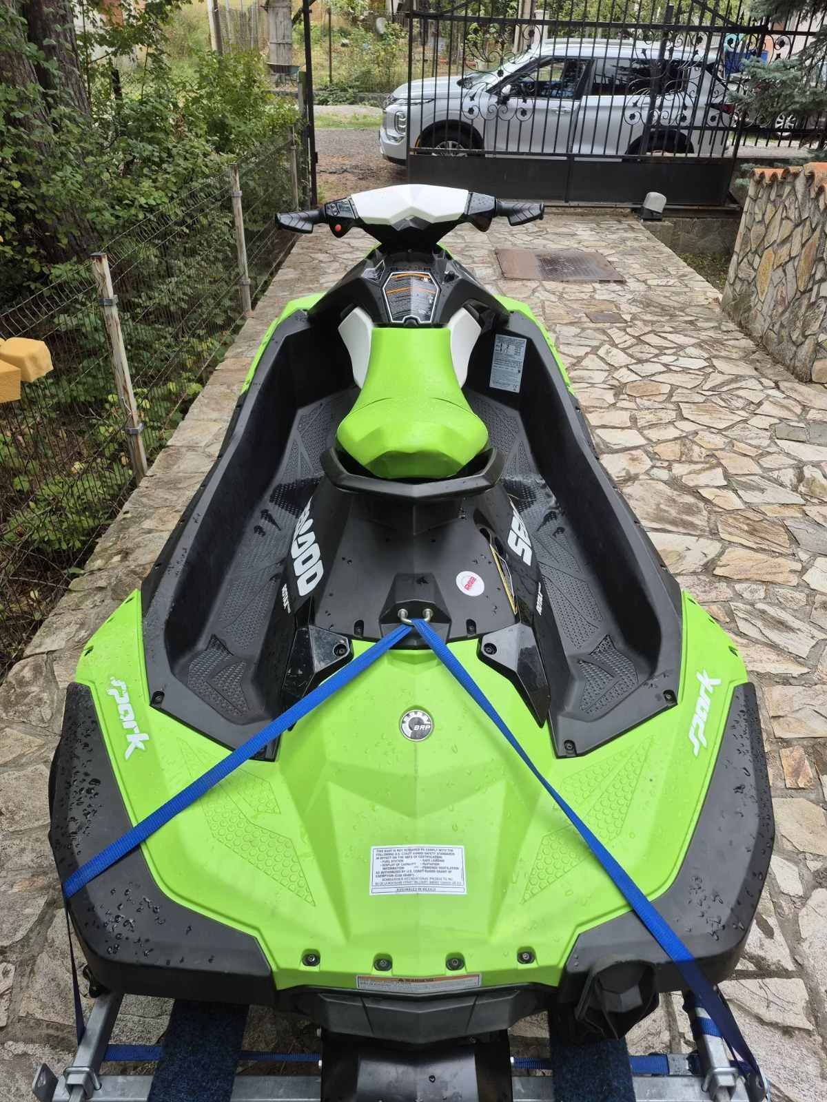 Джет Bombardier Sea Doo Sea-Doo Spark Trixx 2017 | 61 моточаса | Перфектно, снимка 5 - Воден транспорт - 54725887
