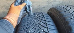 Гуми Зимни 215/65R16, снимка 4