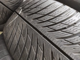 Гуми Зимни 225/45R18, снимка 4