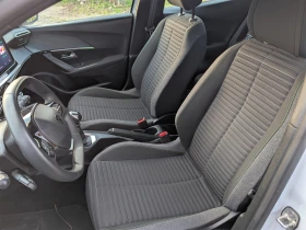 Peugeot 2008 1.2i/101к.с./Facelift, снимка 11