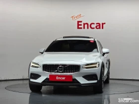 Volvo V60 T5 Pro AWD, снимка 3