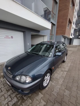 Toyota Avensis, снимка 1