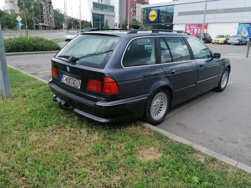 BMW 523 i, снимка 4 - Автомобили и джипове - 47434604