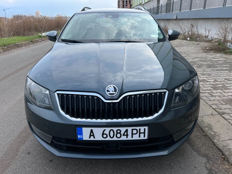 Skoda Octavia 2.0TDI 4x4 Keyless Go DISTRONIC ДОБРО СЪСТОЯНИЕ, снимка 2 - Автомобили и джипове - 47944699