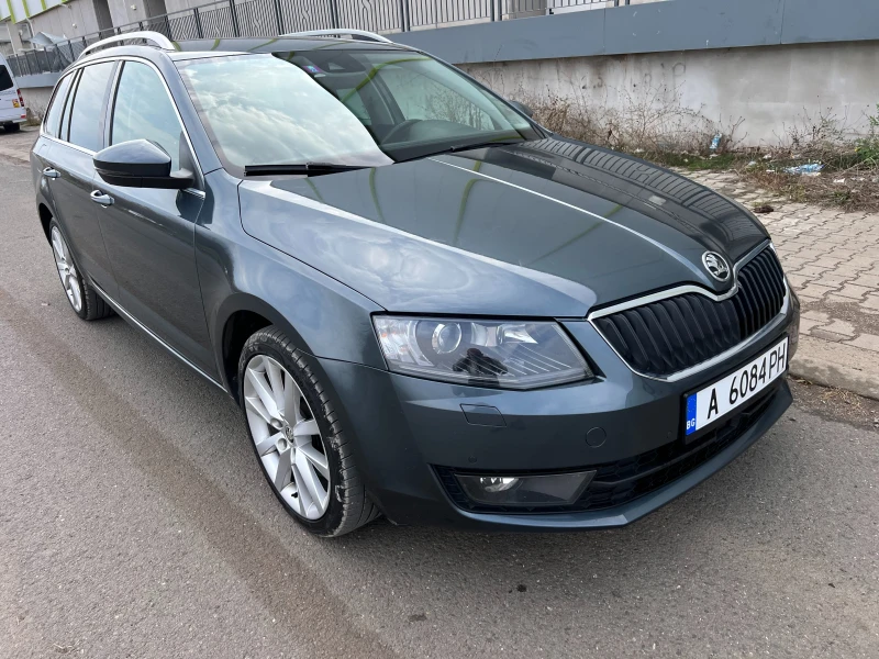 Skoda Octavia 2.0TDI 4x4 Keyless Go DISTRONIC ДОБРО СЪСТОЯНИЕ, снимка 1 - Автомобили и джипове - 47944699