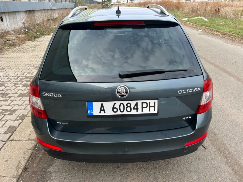 Skoda Octavia 2.0TDI 4x4 Keyless Go DISTRONIC ДОБРО СЪСТОЯНИЕ, снимка 5 - Автомобили и джипове - 47944699