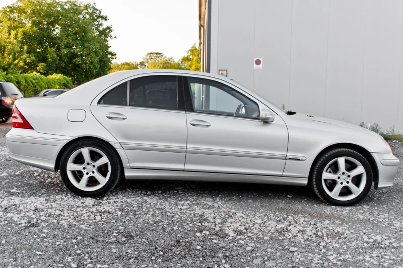 Mercedes-Benz C 320 Cdi 224k.s, снимка 7 - Автомобили и джипове - 47971843