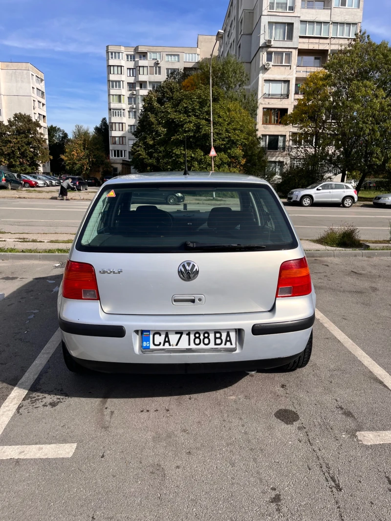 VW Golf, снимка 3 - Автомобили и джипове - 48316177