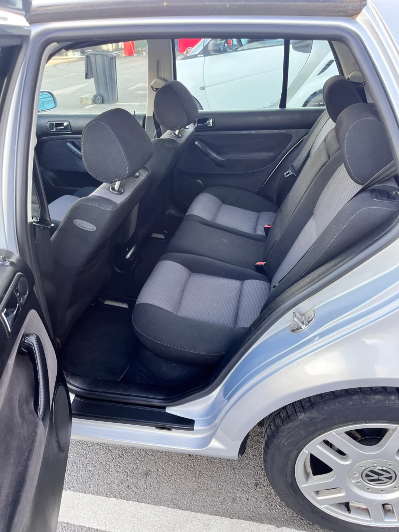 VW Golf, снимка 6 - Автомобили и джипове - 48316177