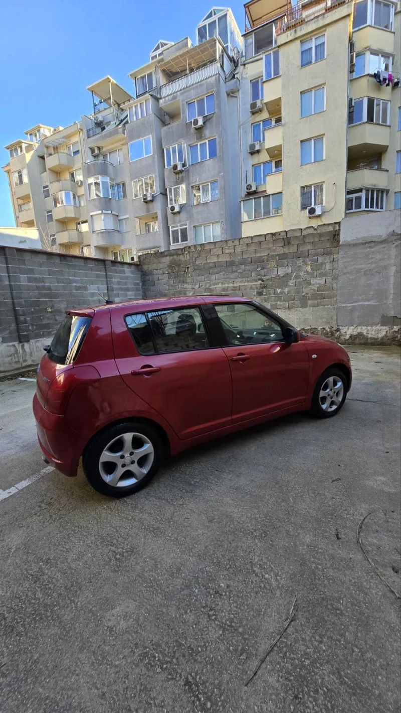 Suzuki Swift, снимка 15 - Автомобили и джипове - 48405225