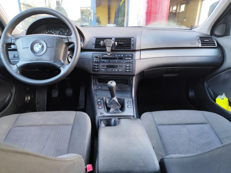 BMW 318 2.0i Facelift, снимка 8 - Автомобили и джипове - 48555138