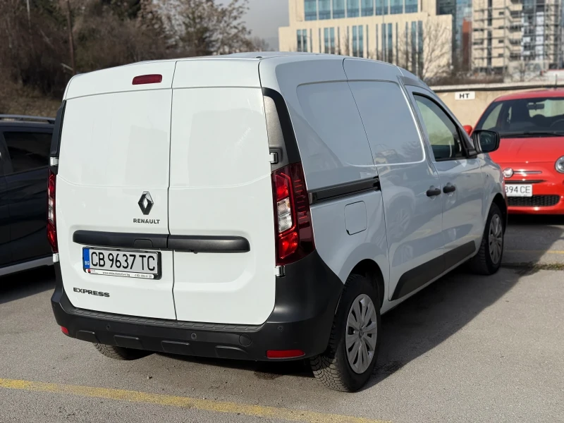 Renault Express N1/С Гаранция/Обслужен/Zen/1.3 TCE, снимка 4 - Автомобили и джипове - 48878739