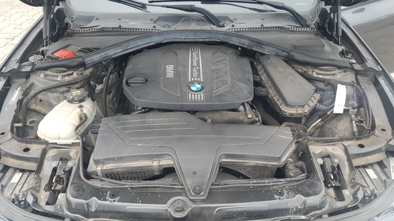 BMW 320 320 XDRIVE, снимка 11 - Автомобили и джипове - 48976887