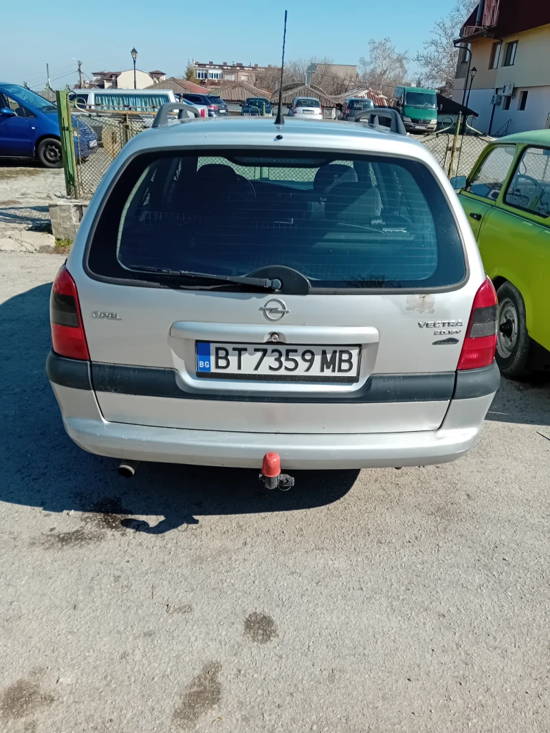 Opel Vectra Комби, снимка 3 - Автомобили и джипове - 49357599