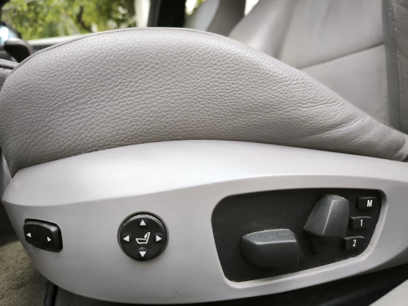 BMW 325 Xi (N52) M-ПАКЕТ, снимка 14 - Автомобили и джипове - 52639276