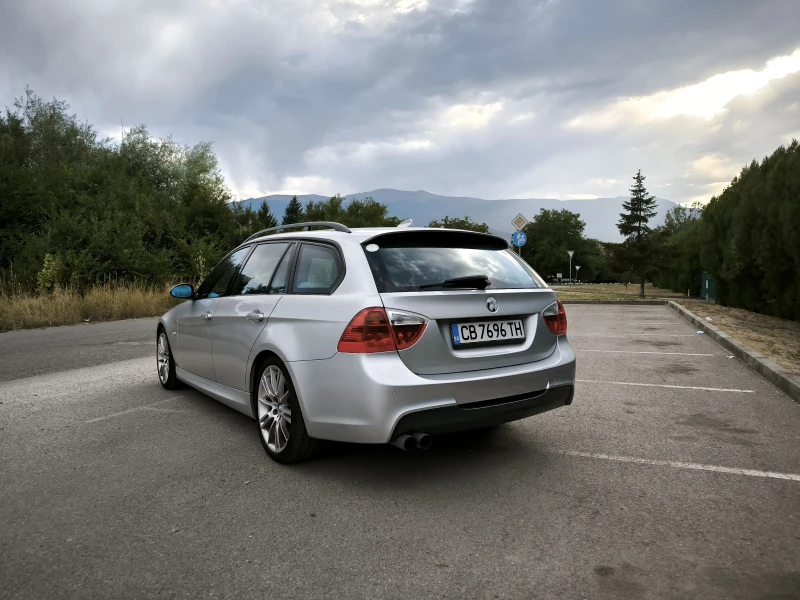 BMW 325 Xi (N52) M-ПАКЕТ, снимка 4 - Автомобили и джипове - 52639276