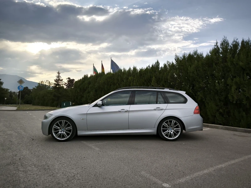BMW 325 Xi (N52) M-ПАКЕТ, снимка 2 - Автомобили и джипове - 52639276